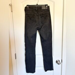 Levis classic straight black stretch womans Jeans
